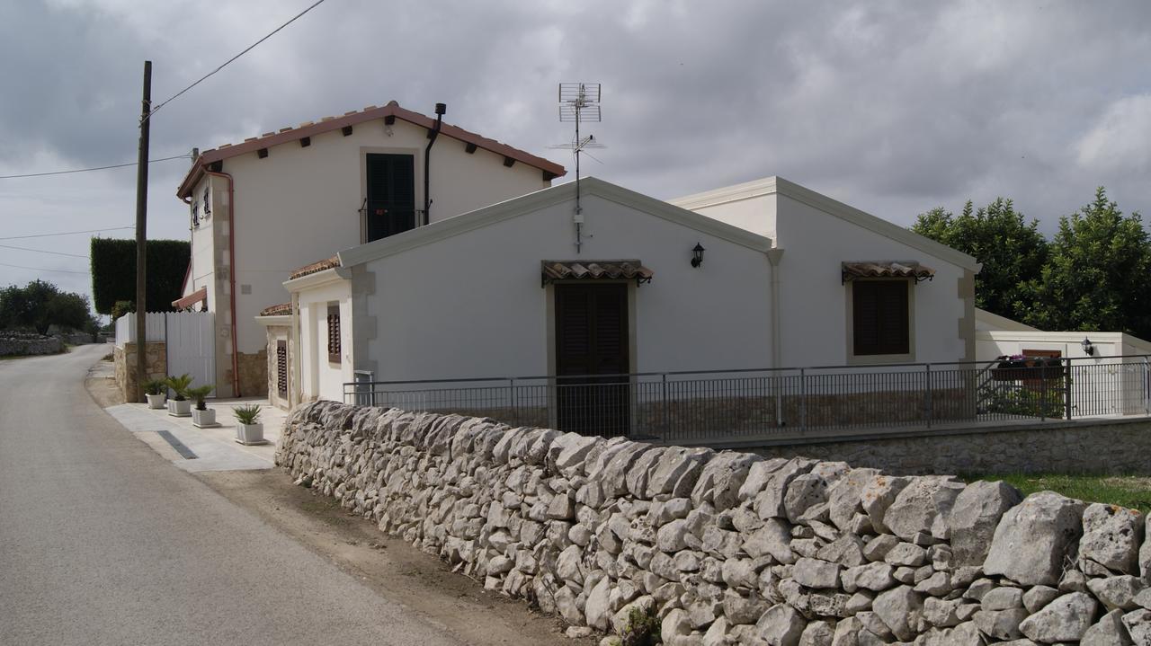 Mangiagesso B&B Modica Exterior photo