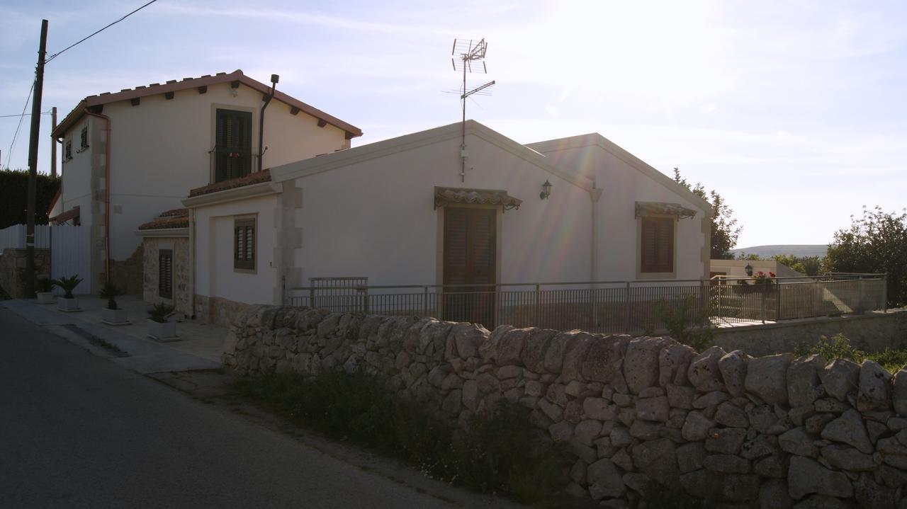 Mangiagesso B&B Modica Exterior photo